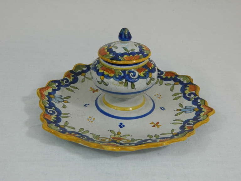 19th century group of two faience ink wells, circa 1875 Desvres with Fourmentraux Frères Mark, circular, decorated in the Rouen style, faience inkwell (5