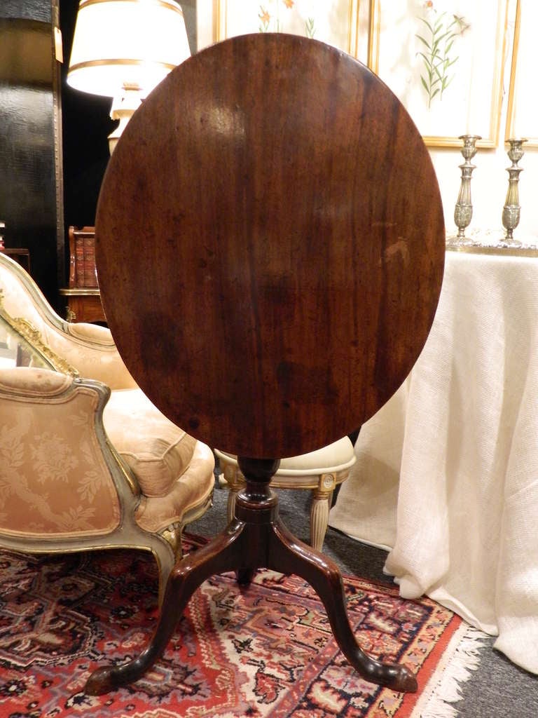 18th Century English Oak Tripod Oval Tilt-Top Table
