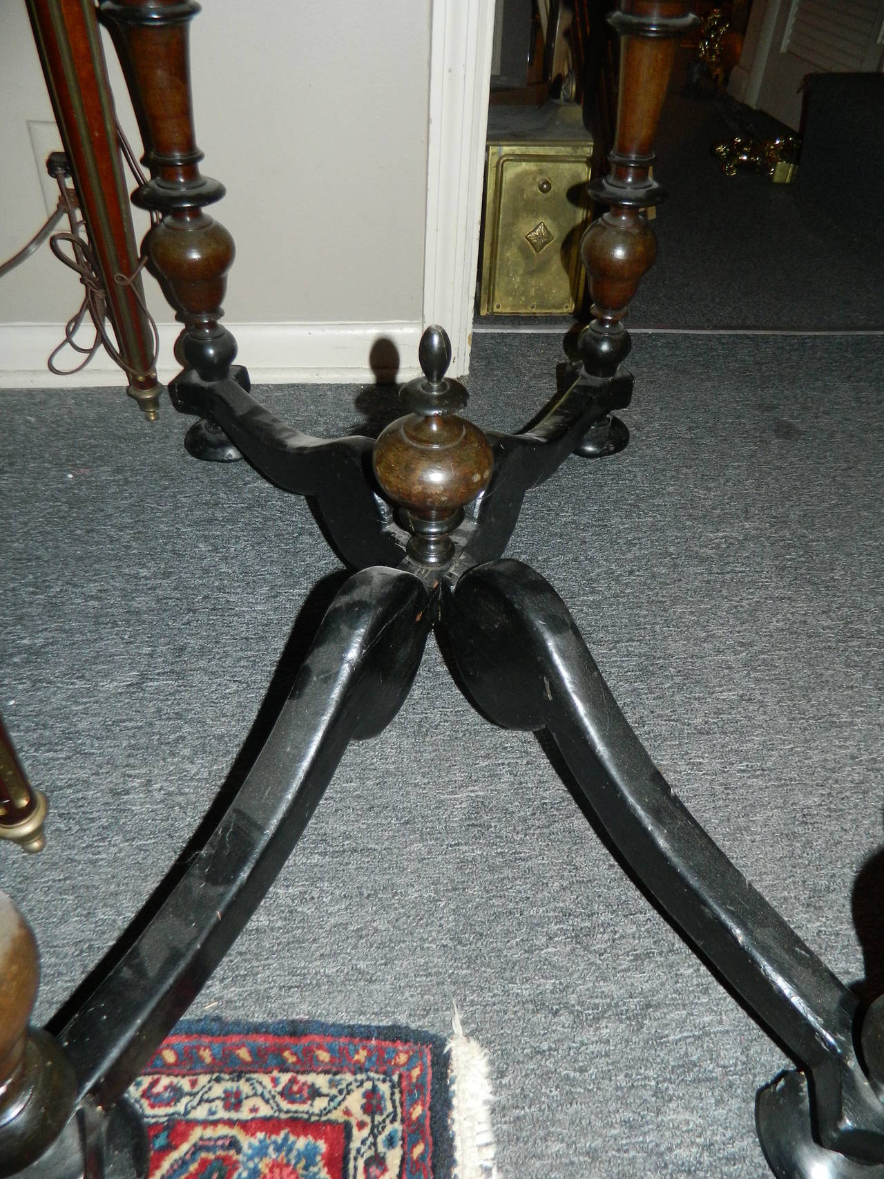 Portuguese Walnut Side Table with Rectangular Marble-Top, Early 18th Century 4