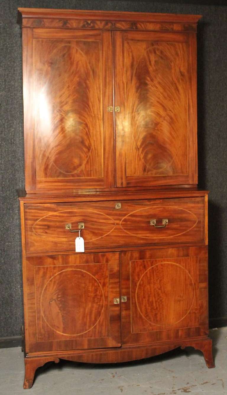 American Federal Inlaid Mahogany Bookcase Secretary, 19th Century In Good Condition For Sale In Savannah, GA