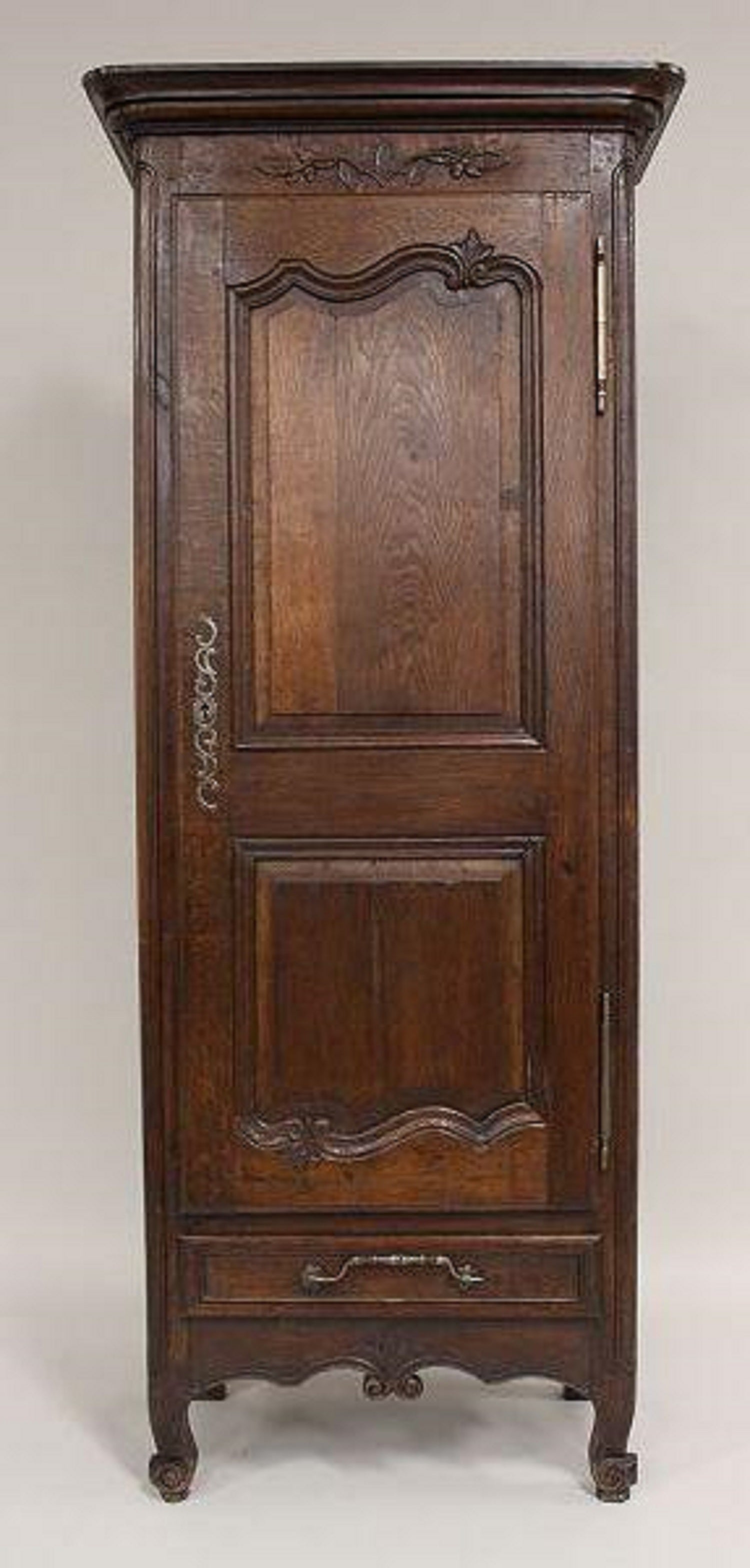 French Provincial Style Oak Bonnetiere