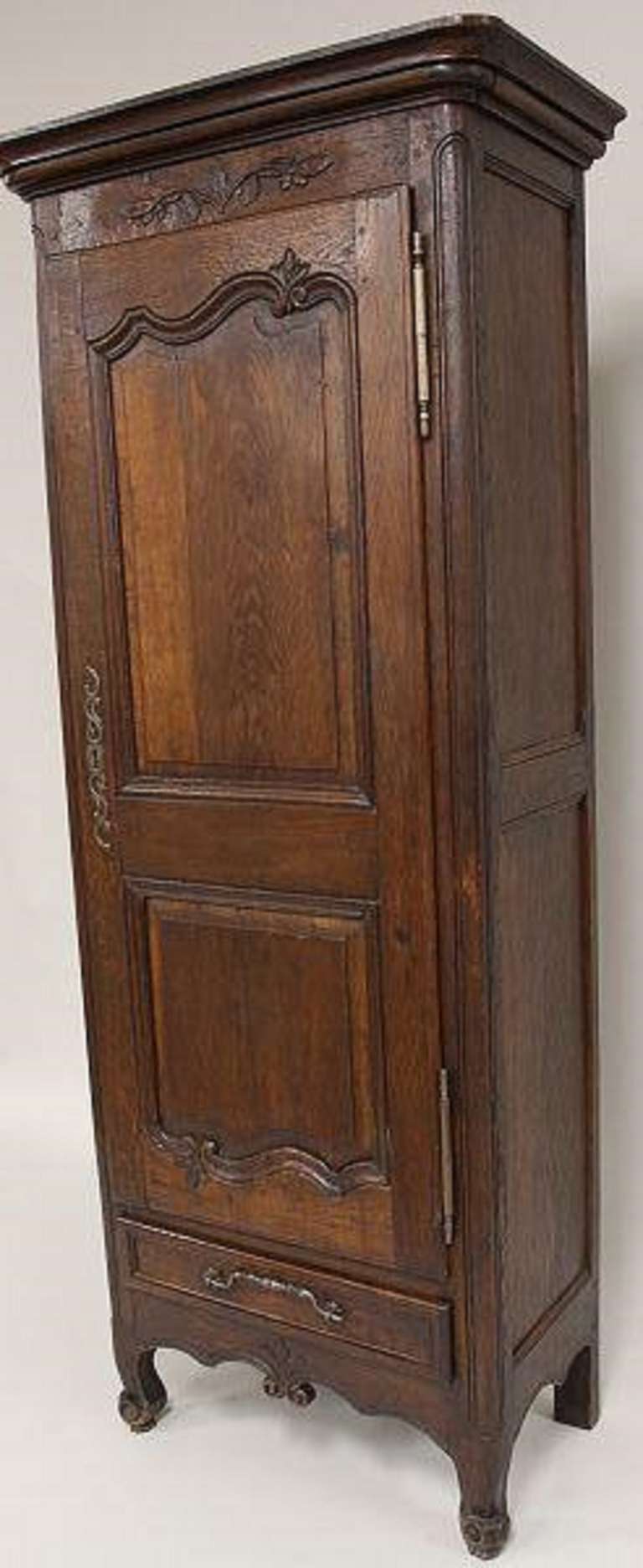 Country French Provincial Style Oak Bonnetiere