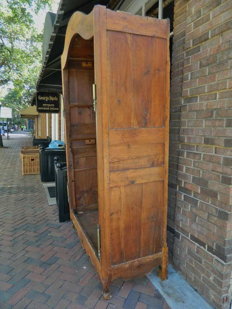 18th Century Louis XV Fruitwood Armoire with Stars and Flower Inlay In Good Condition In Savannah, GA
