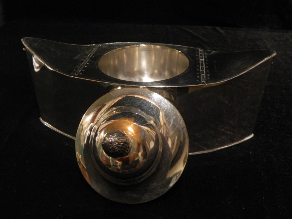 English Silver Caviar Boat on Diminutive Square Feet, Late 19th Century For Sale 1