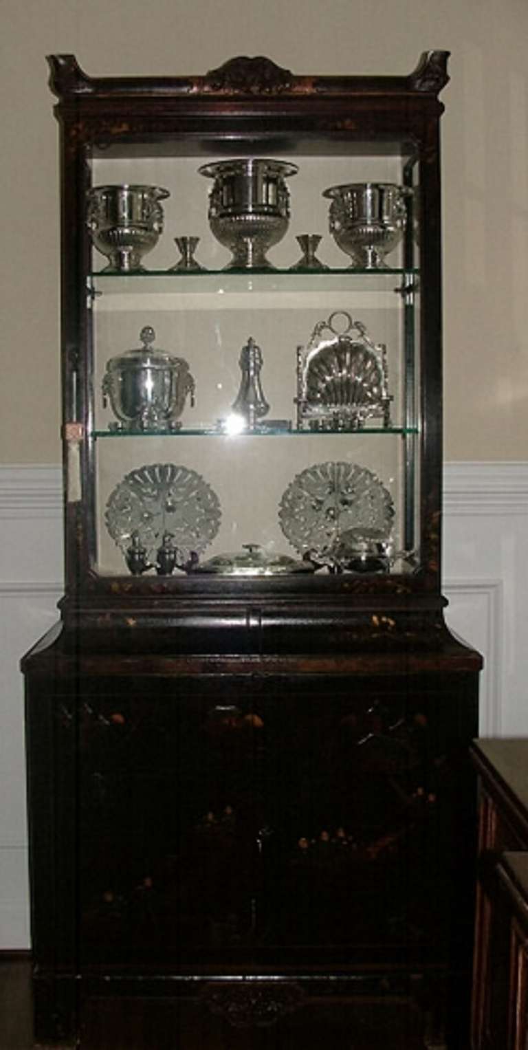 English Chinoiserie Display Cabinet, 19th Century For Sale