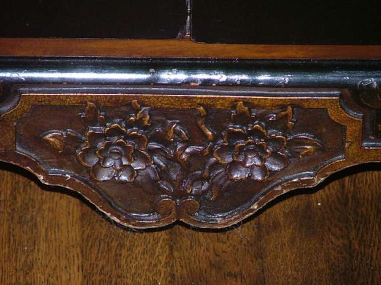 Chinoiserie Display Cabinet, 19th Century For Sale 3
