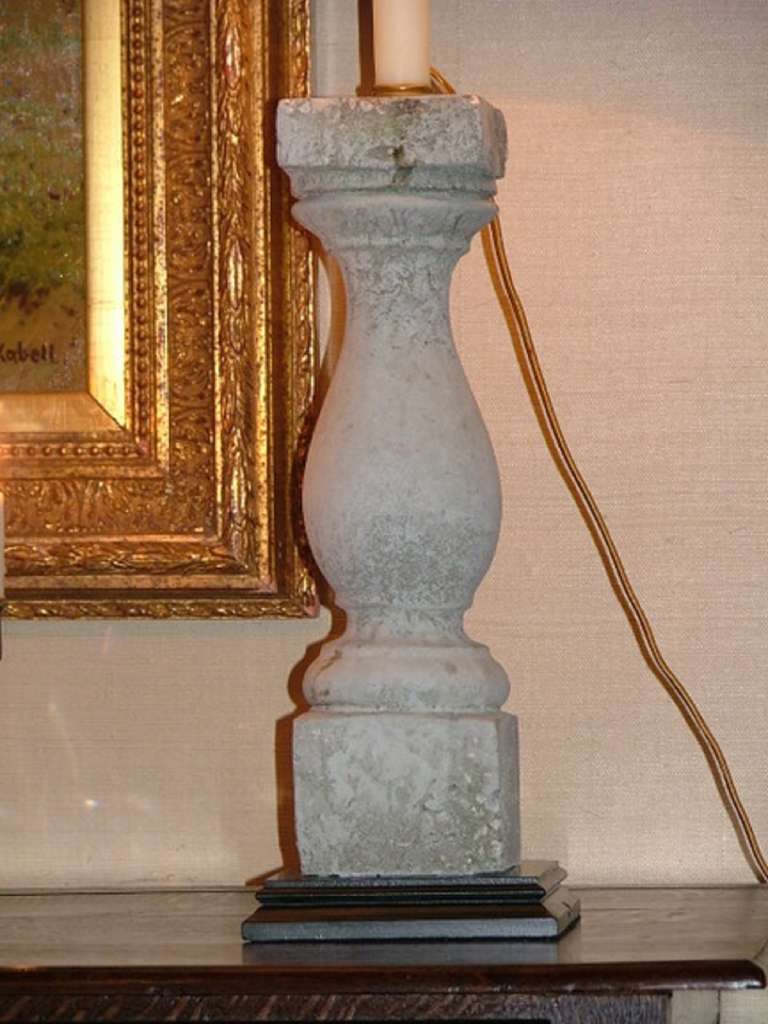 Pair of 19th Century Balustrades Adapted as Lamps In Good Condition In Savannah, GA