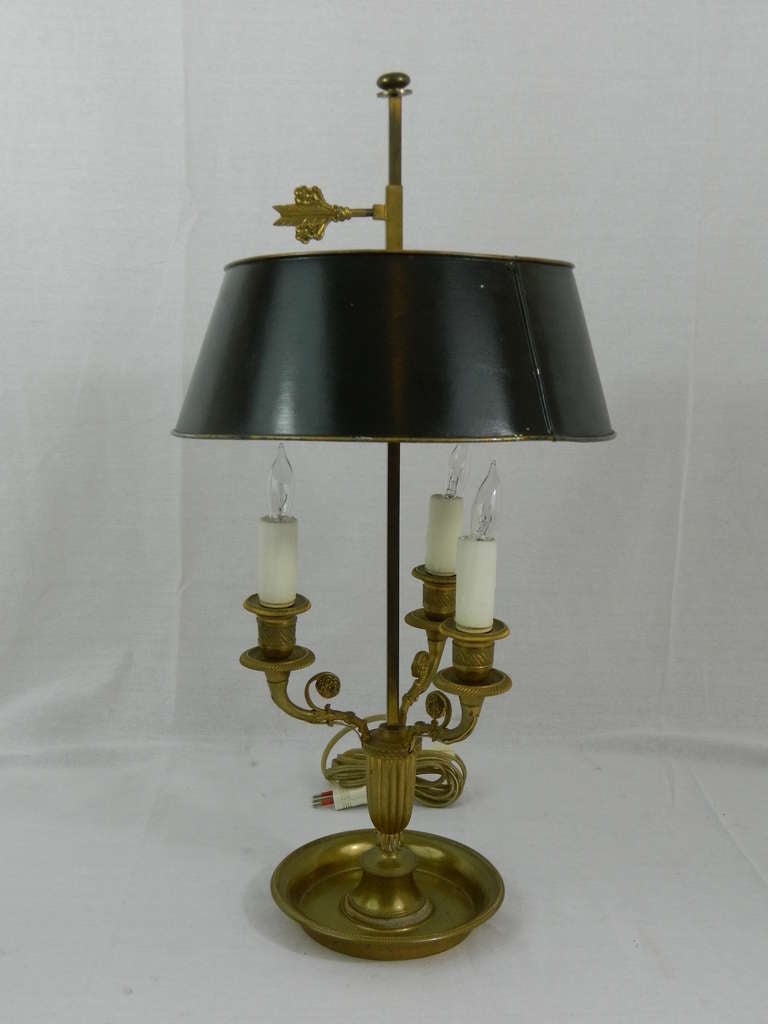 French 19th Century Louis XVI Style Three Light Gilt Bronze Bouillotte Lamp For Sale