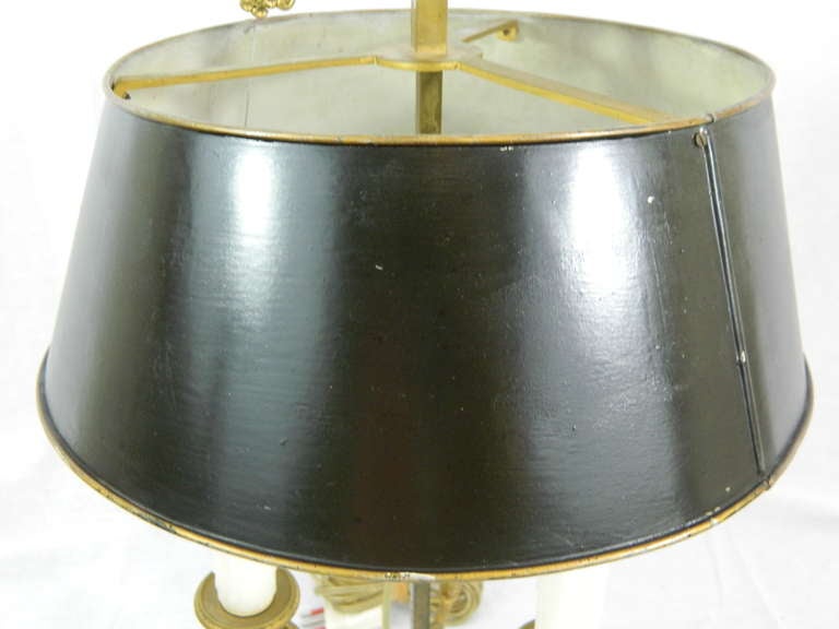 Lámpara Bouillotte de Bronce Dorado de Tres Luces, Estilo Luis XVI, Siglo XIX en venta 3