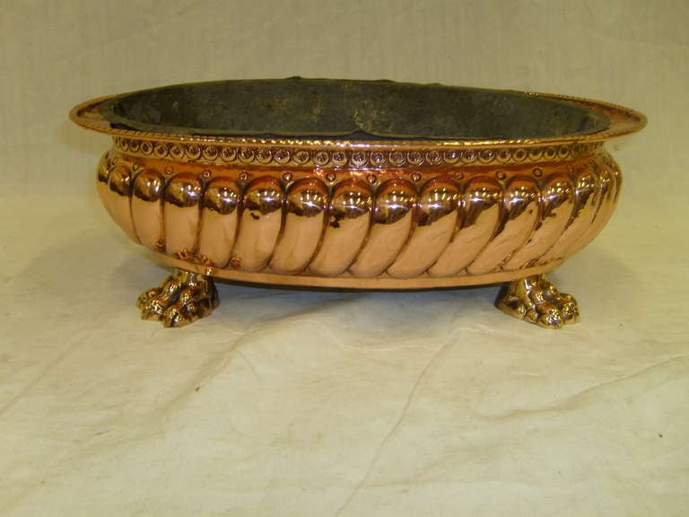 19th Century French Copper Jardiniere with Original Liner In Excellent Condition For Sale In Savannah, GA