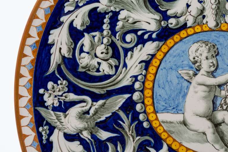 19th Century Richard Ginori Faience Charger Decorated with Putti 1