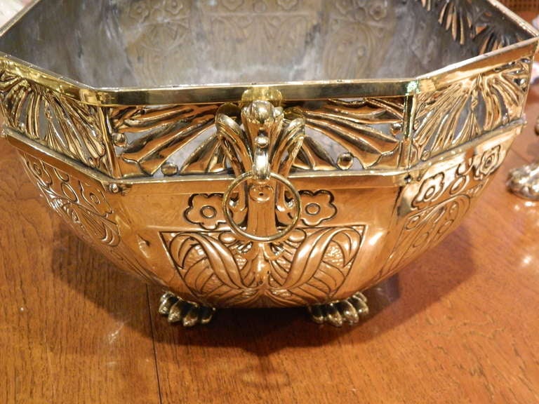 Brass Jardiniere Fountain Bowl Ending on Front Paw Supports, 19th Century 3