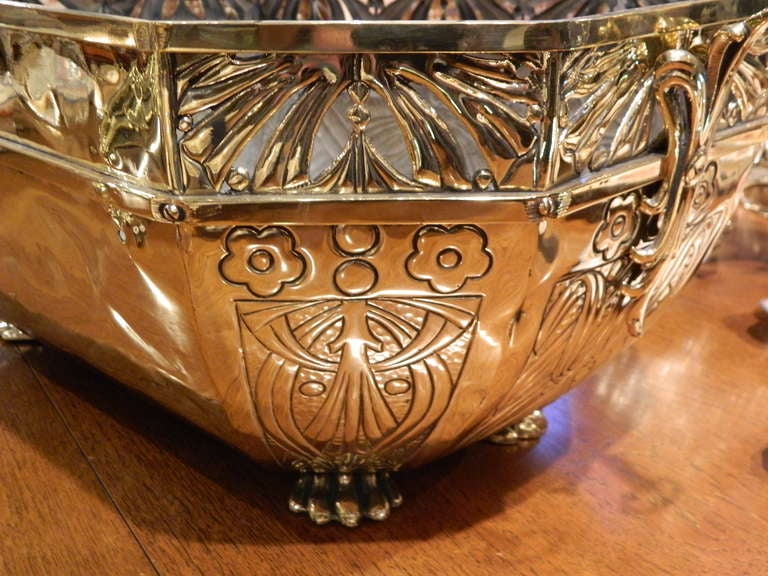 Brass Jardiniere Fountain Bowl Ending on Front Paw Supports, 19th Century 5