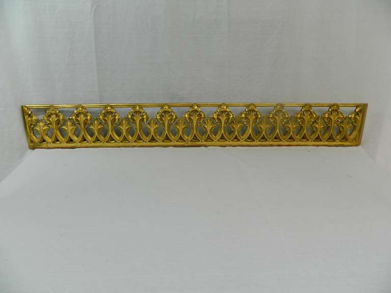 20th Century Pair of French Carved Gilded Architectural Elements or Fragments In Excellent Condition In Savannah, GA