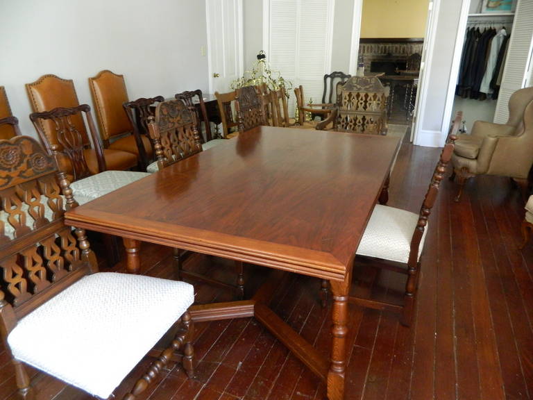 Early 20th Century Mahogany Extending Dining Table 4