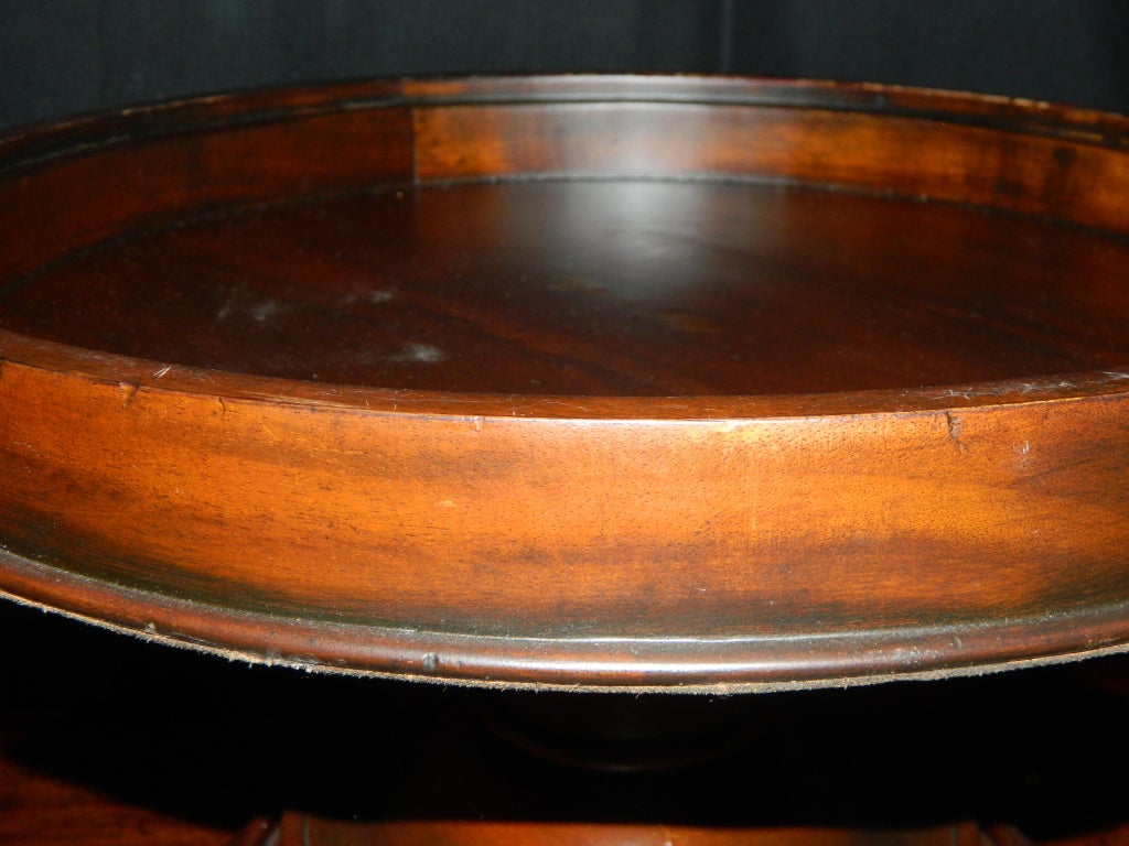 A Mahogany Serviteur or Plateau with a Marble Galleried Top In Excellent Condition In Savannah, GA