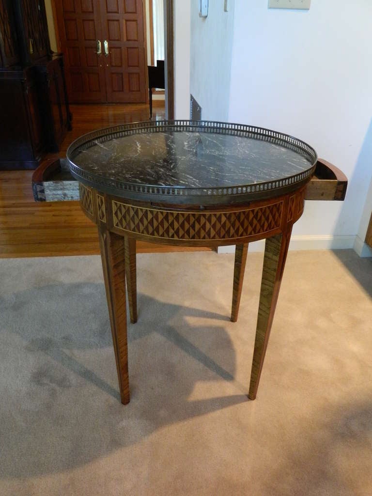 19th Century Louis XVI Bouillotte Two Drawer Marquetry Table and Brass Gallery In Excellent Condition In Savannah, GA