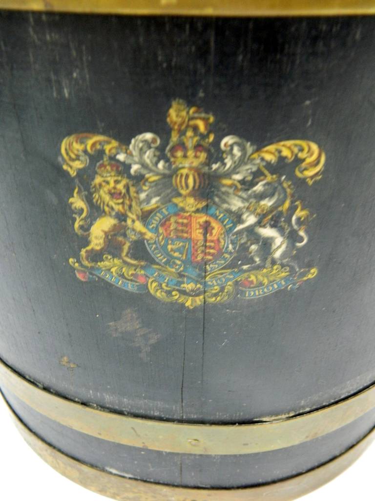 19th Century Peat Wood Bucket with Brass-Bound Coat of Arms Design In Excellent Condition In Savannah, GA