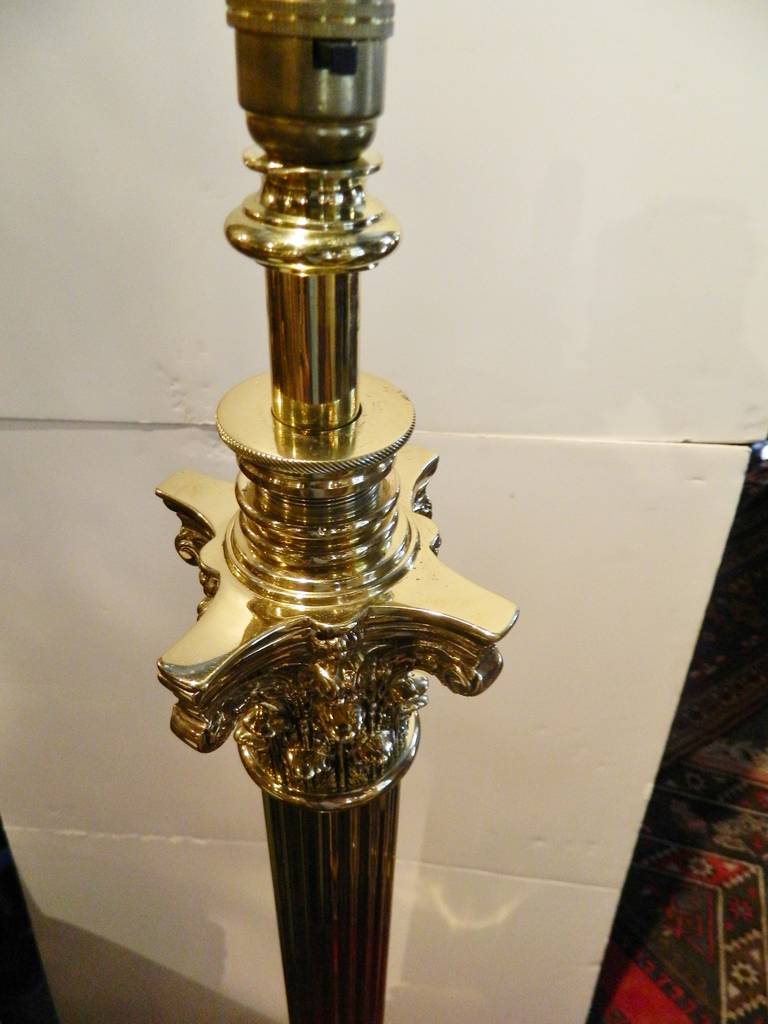 French 19th Century Polished Brass Telescopic Floor Lamp with Corinthian Reeded Column