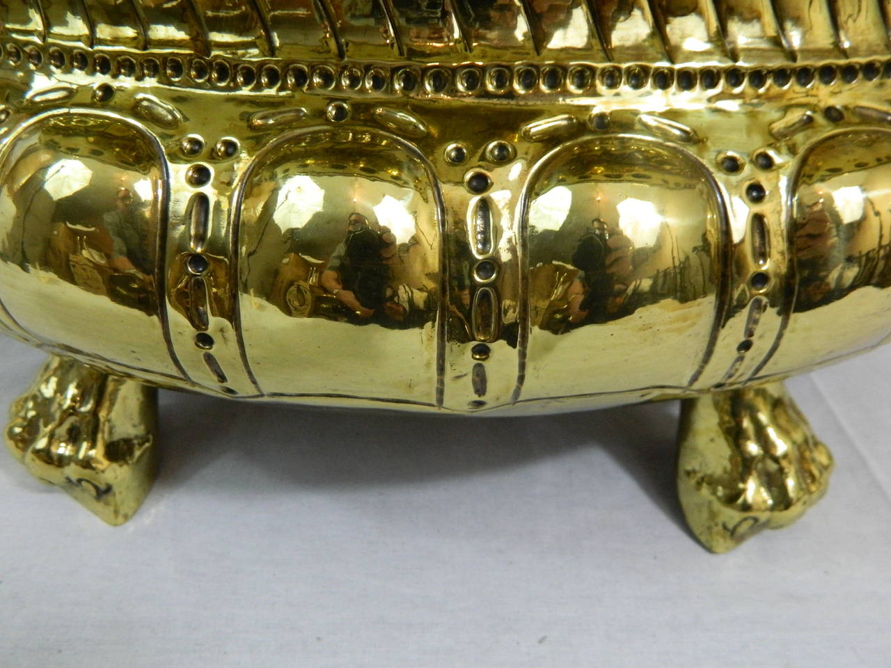 19th Century Polished Brass Large Jardiniere or Planter with Hollow Feet For Sale 2
