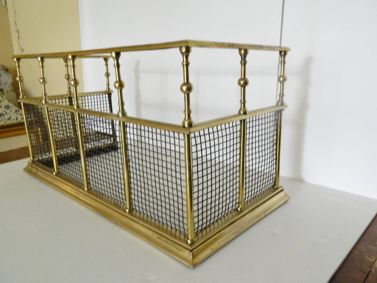 19th Century French Polished Brass Mesh Fire Fender In Good Condition In Savannah, GA