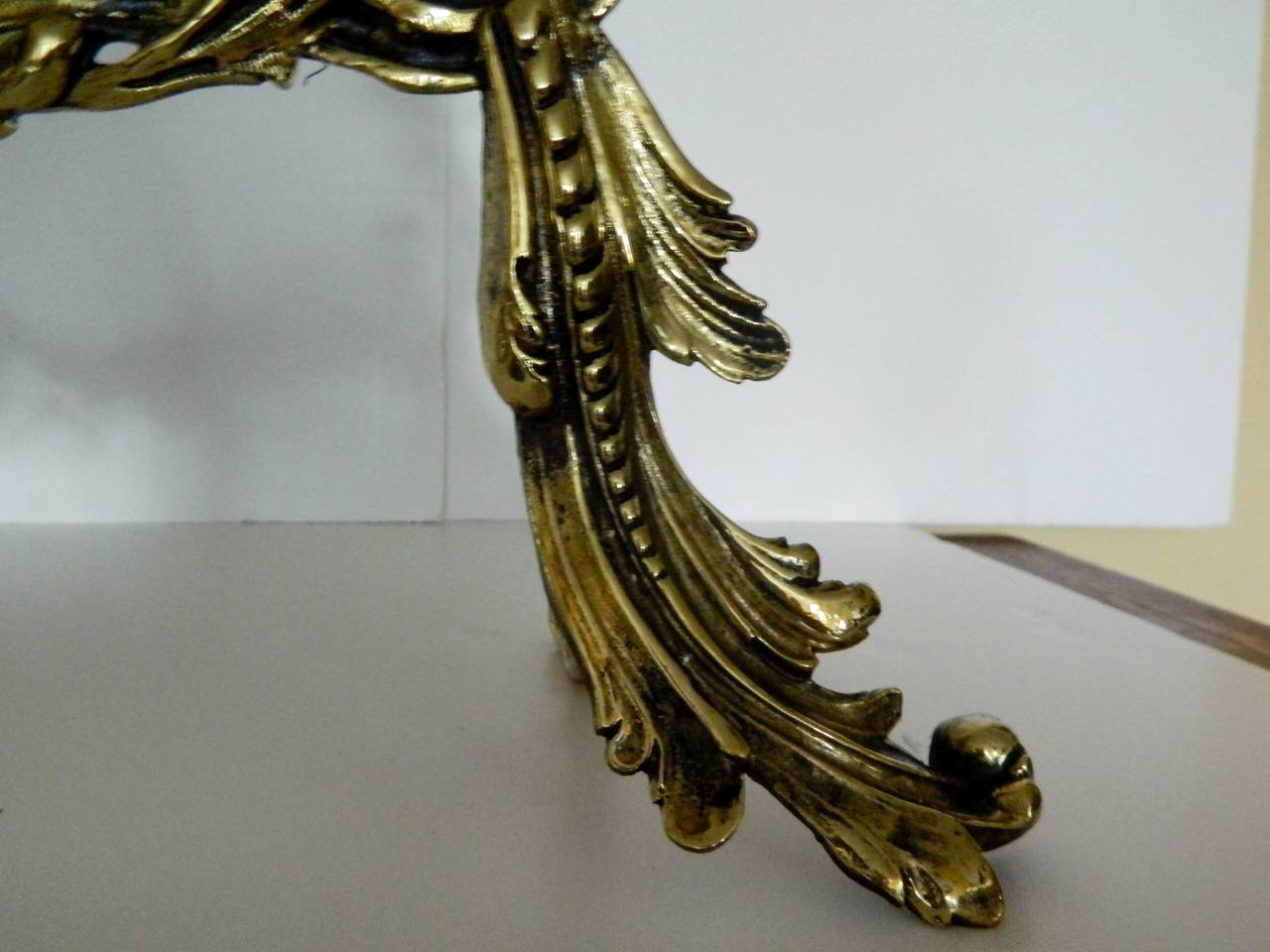 French Polished Brass Fire Screen Adorned with a Center Shell, 19th Century 5