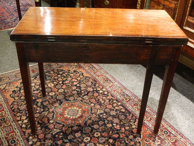 English Fold over Mahogany Games or Tea Table, 18th Century In Good Condition In Savannah, GA