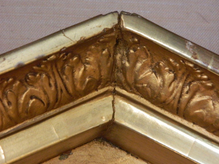 Miroir en bois doré de style Empire suédois, début du 19ème siècle en vente 1