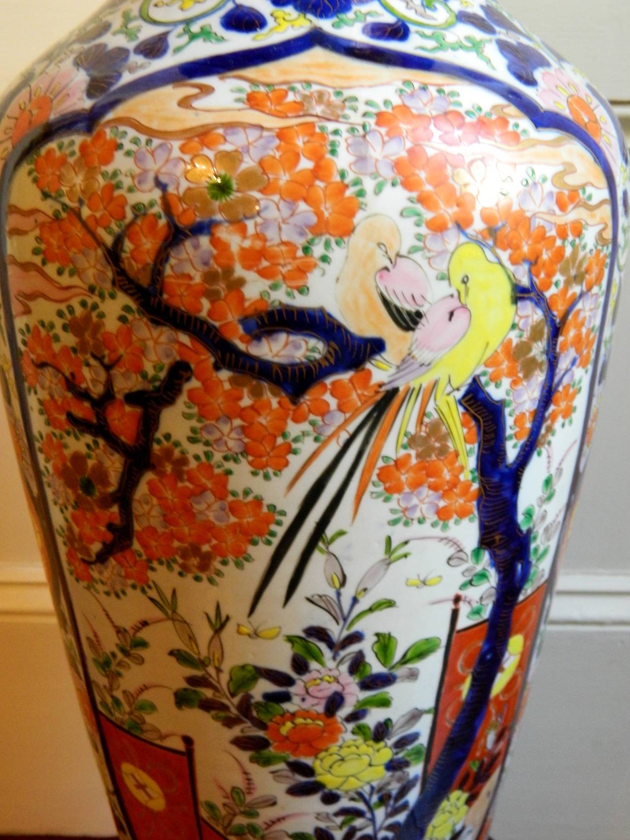 Imari Porcelain Palace Urn or Vase on Wood Stand, Late 19th Century 1