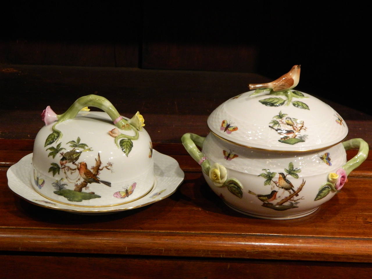 Collection of Fifty two Rothschild Bird Herend China Items 1