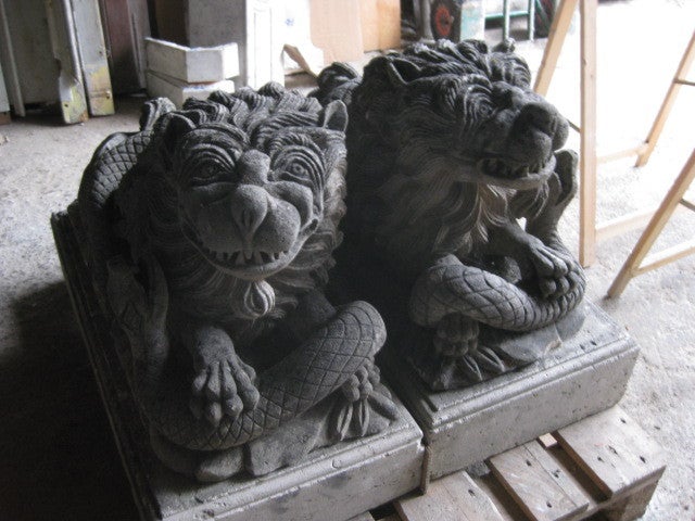 Statues 'Pair' Lions Canova Renaissance Style Hand Carved Limestone 20th Century For Sale 1