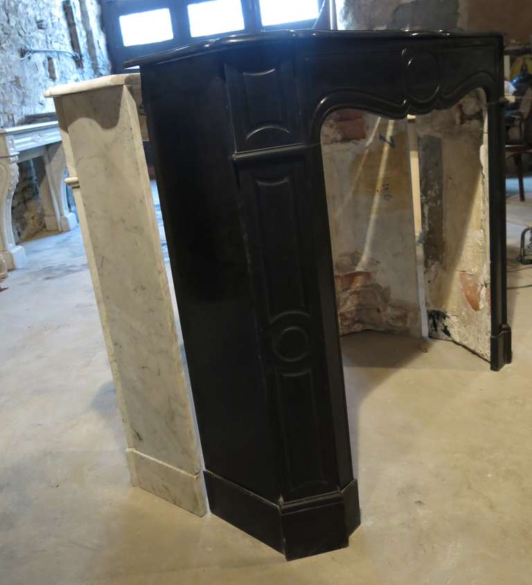Hand-Carved French Louis XV Style Fireplace Black Marble, 19th Century, Paris, France For Sale