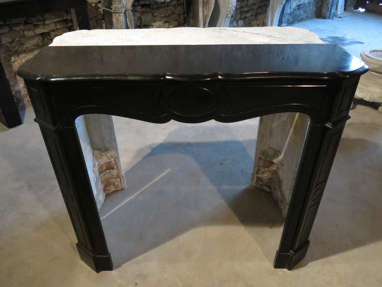 French Louis XV Style Fireplace Black Marble, 19th Century, Paris, France For Sale 4