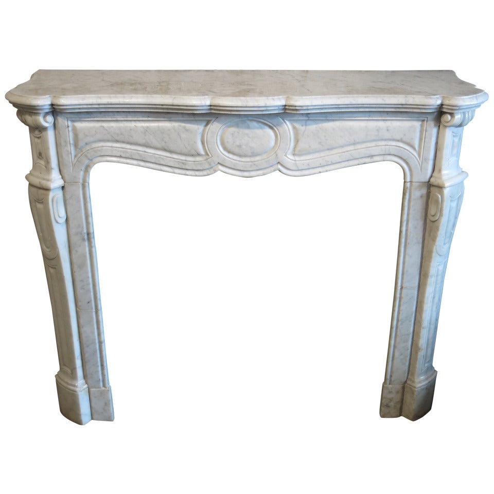 French Louis XV Pompadour Style Fireplace in White Marble - 19thC Paris, France