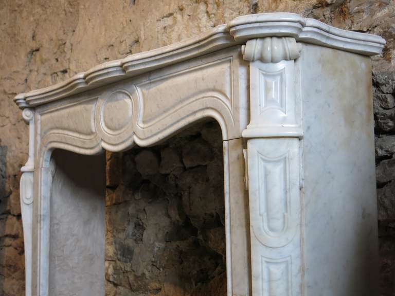 French Louis XV Pompadour Style Fireplace in White Marble - 19thC Paris, France 2
