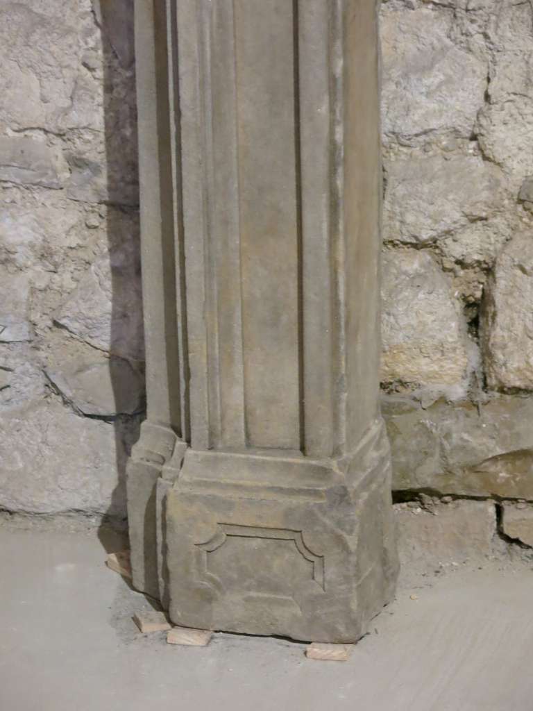 French Chateau Louis XIV Style Sandstone Fireplace circa 1850s, France For Sale 1