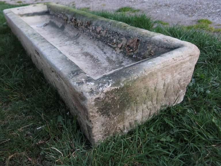 A great quality French ancient trough in stone handcrafted during the 18th century in France.

It was used as a water horses basin, as a water birds basin and/or as a wall fountain. Great quality of french antique stone.

More infos on