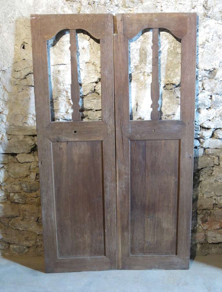 French Chapel Presbytere Louis XIV Period Double Doors in Oak circa 1700s France For Sale 3