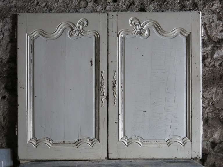 French Louis XV Period Doors in Oak circa 1730s France In Fair Condition In LOS ANGELES, CA