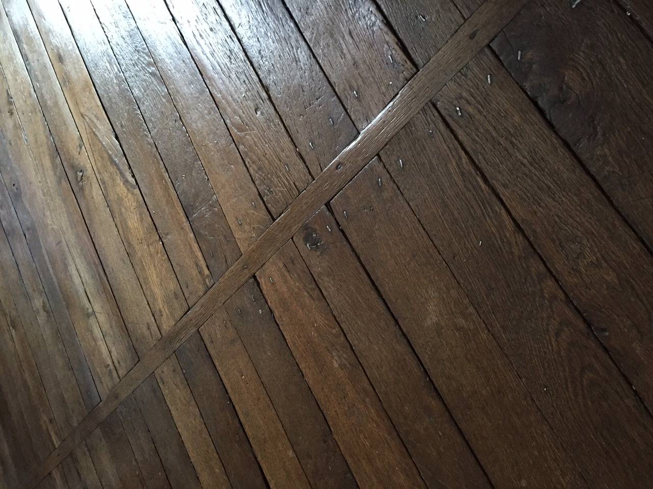 Original French antique reclaimed solid wood oak flooring. Original patina, 18th Century.
Excellent condition, each plank has been handled around eight times to clean it, repair it and make it ready for installation.
All our original French antique