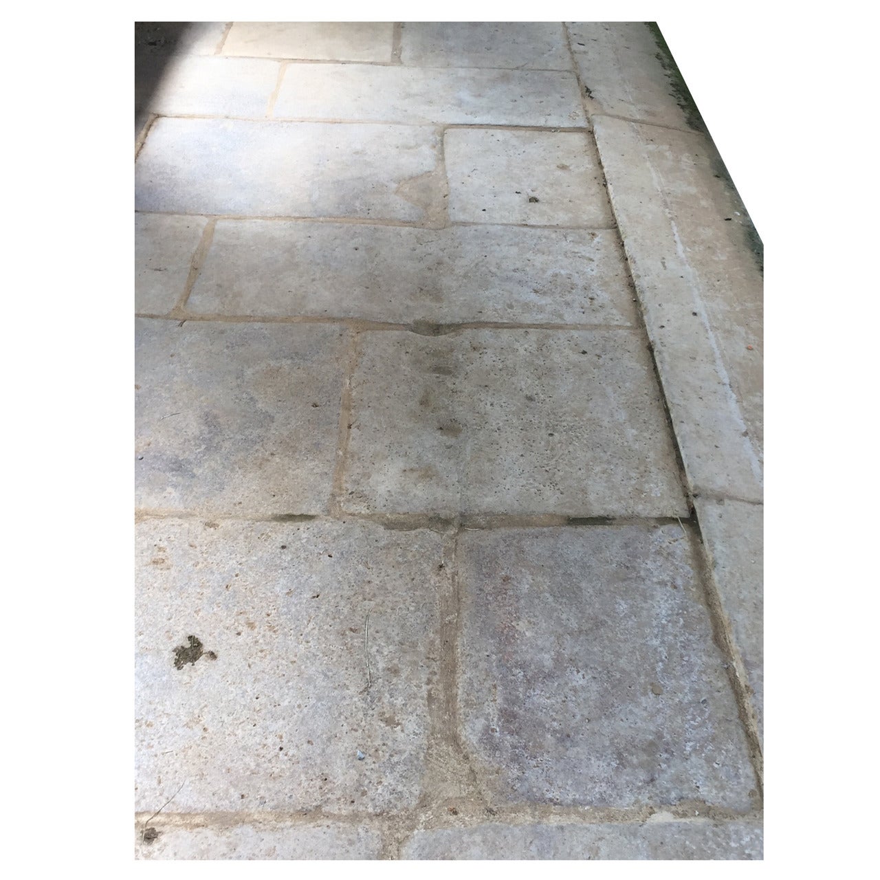 Authentic Dalles de Bourgogne in Solid Limestone, 17th Century, France For Sale