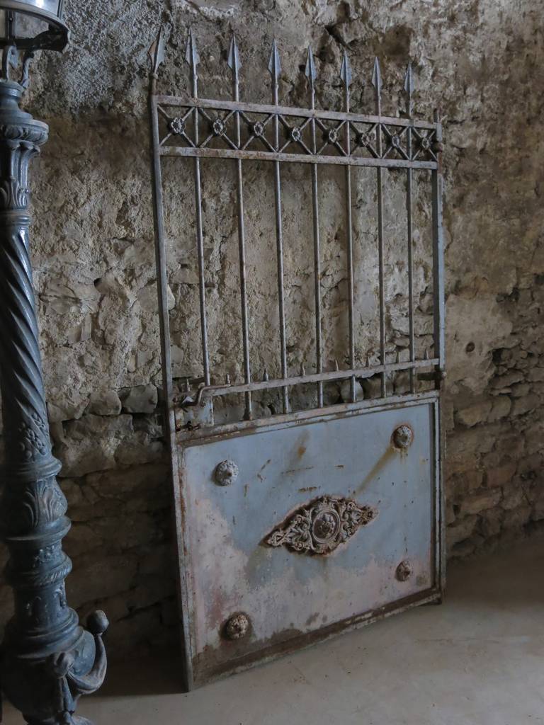 French Chateau Entry-Side Door Iron Handmade circa 1790s. Paris-France In Good Condition In LOS ANGELES, CA
