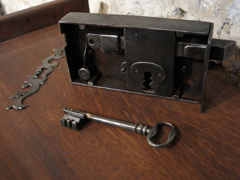 Louis XIII French Ancient Original Door Lock & Key & Back Fitting, Paris circa 1750s
