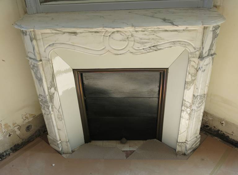 19th Century French Parisian Marble Fireplace with Trumeau-Mirror Circa 1880, Paris-France