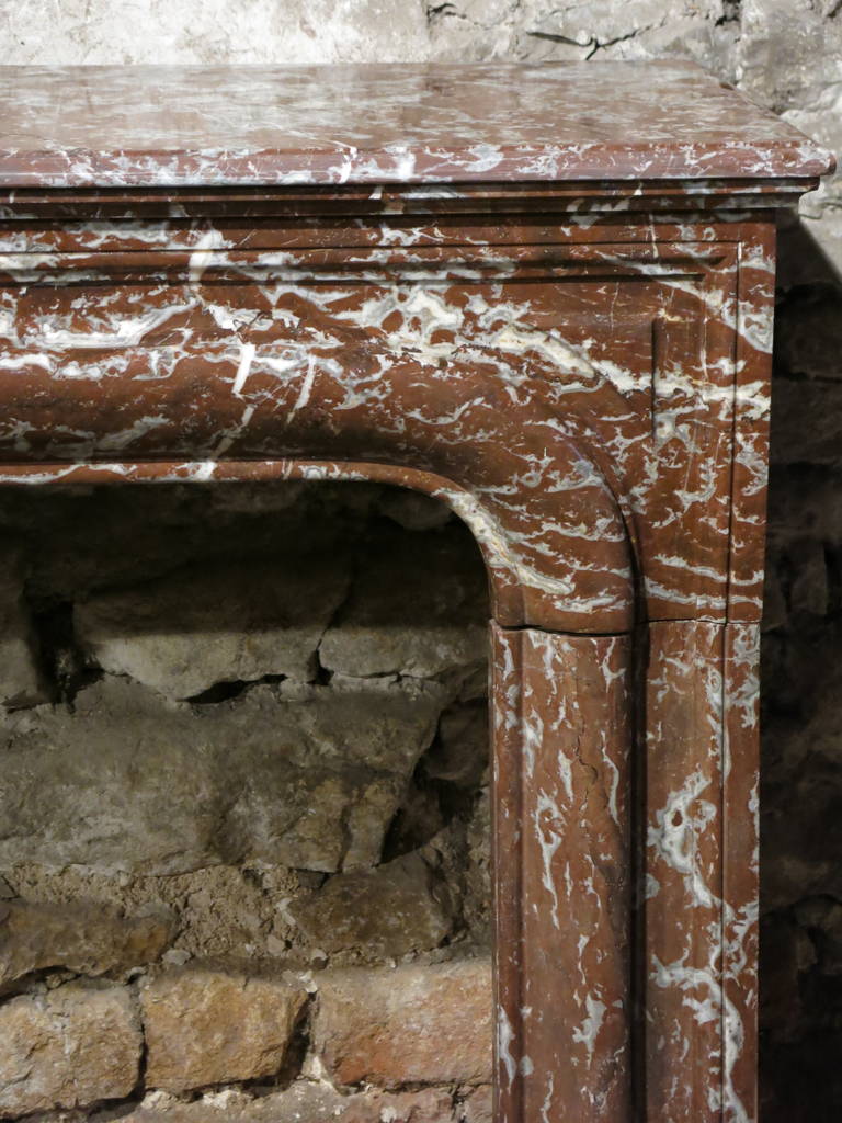 French Louis XIV Style Fireplace in Red-Royal-Languedoc Marble, Paris, 1800s In Good Condition For Sale In LOS ANGELES, CA