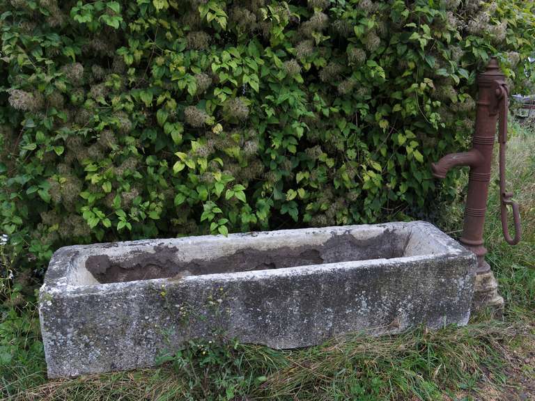 Hand-Carved Village Water Pump in Antique Limestone from France, 19th Century For Sale