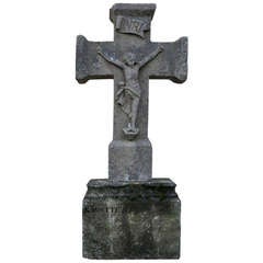 Jesus-Christ Cross in Limestone from France - Symbolic 18th Century. 5