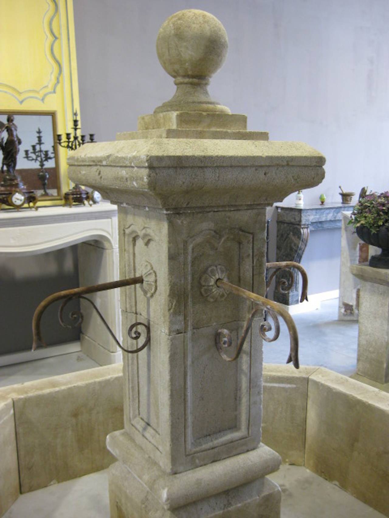 French Louis XIV Style Fountain Handcrafted in Limestone, Provence, France In Good Condition In LOS ANGELES, CA