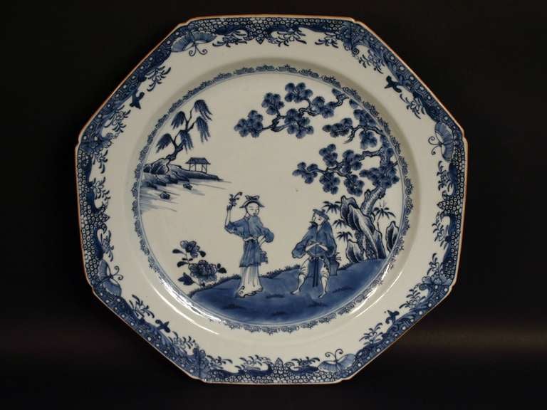 18th Century and Earlier Set of Three Chinese Blue and White Octagonal Chargers, China, 18th Century