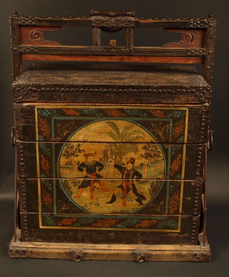 China, Mid Qing Dynasty Large Food Bbox. In Fair Condition In Paris, FR